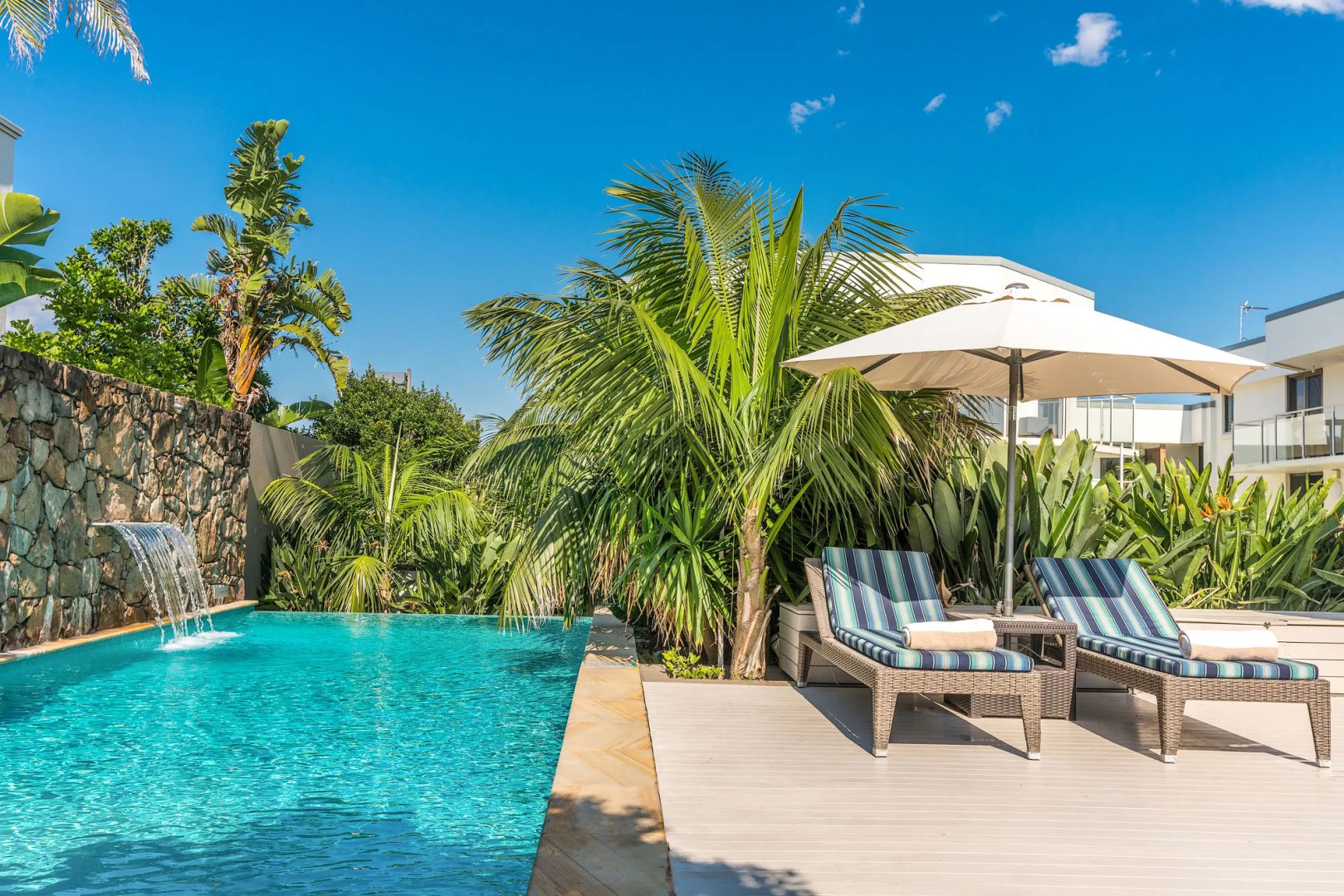 Bayview Beachfront Apartments, in town right on the beach