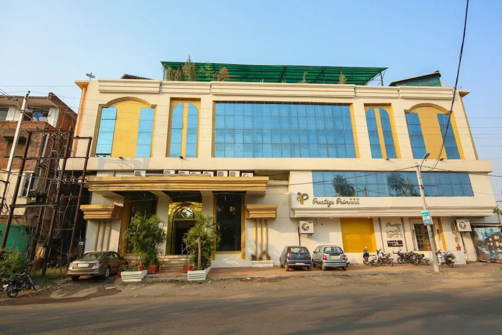 Oyo 10415 Hotel Prestige Princess