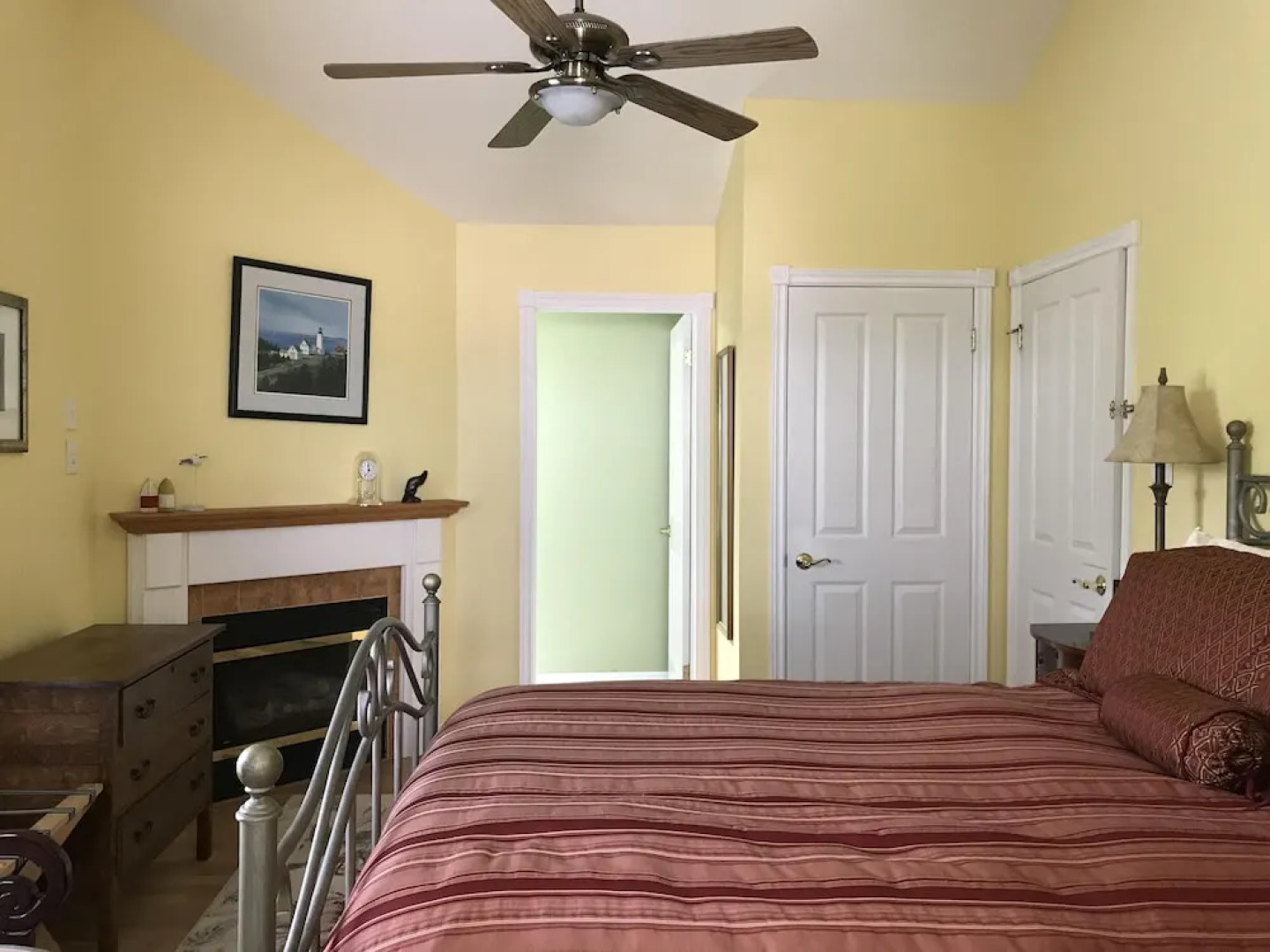 Cresthaven By the Sea