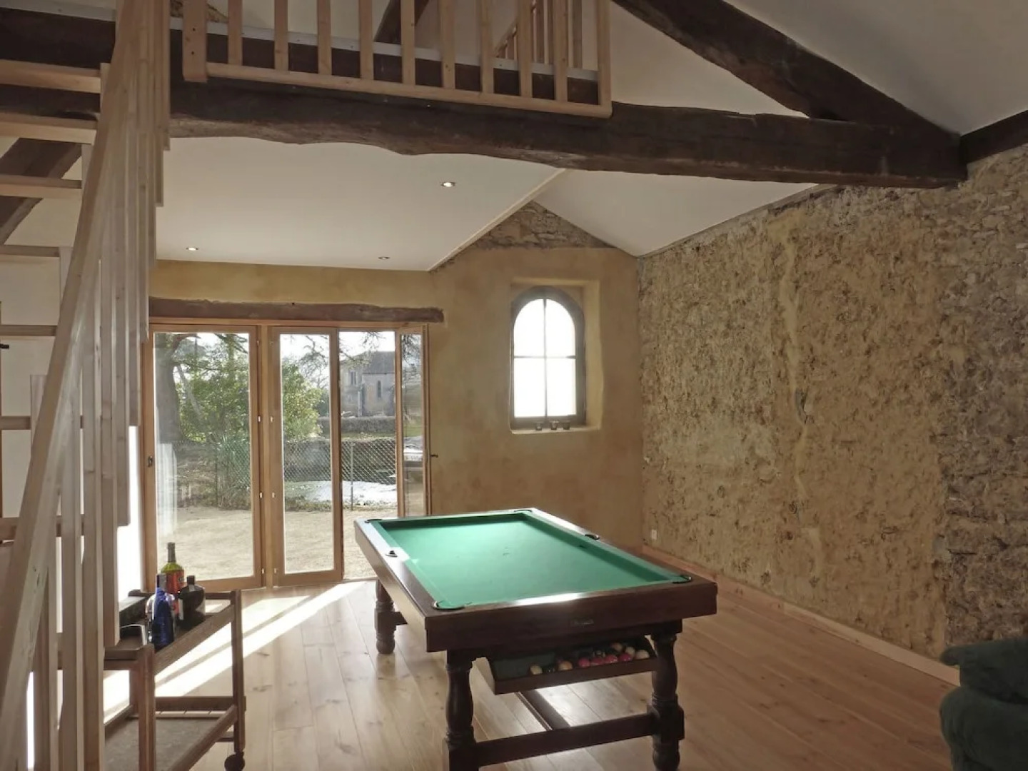 Luxurious Villa in Cazaubon with Swimming Pool