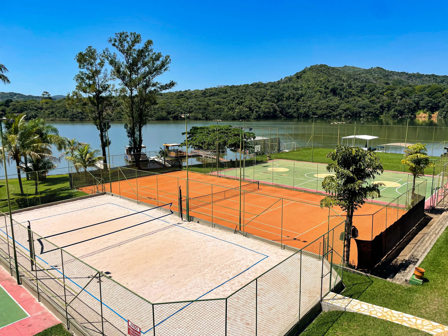 Hotel lago do sol