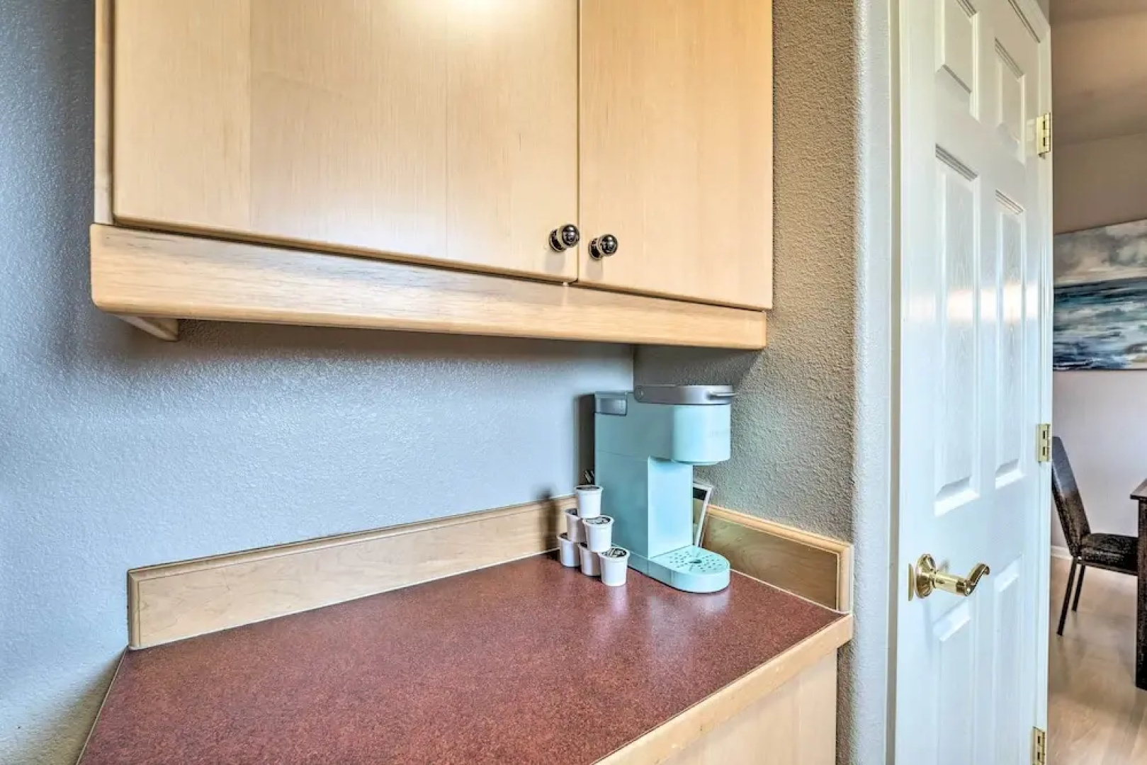 Anacortes Condo ~ 1 Mi to Marina & Fidalgo Bay!