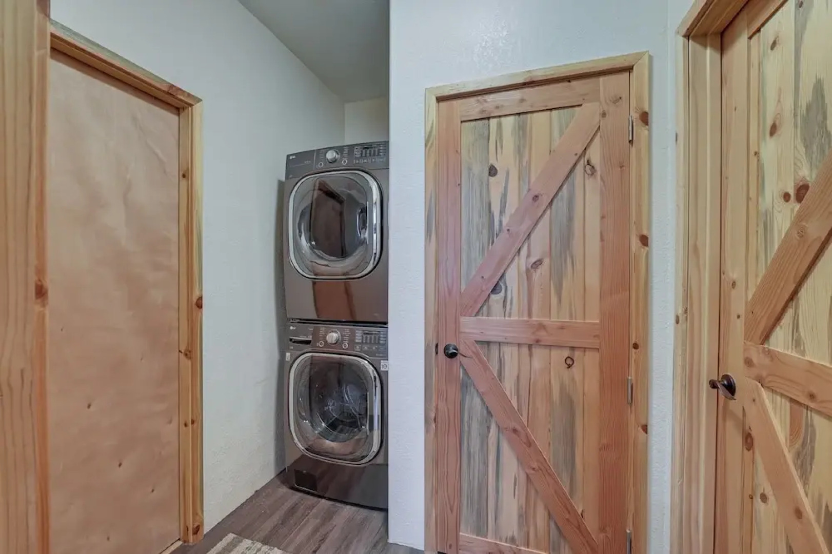 Custom Kasilof Cabin on 40 Private Acres