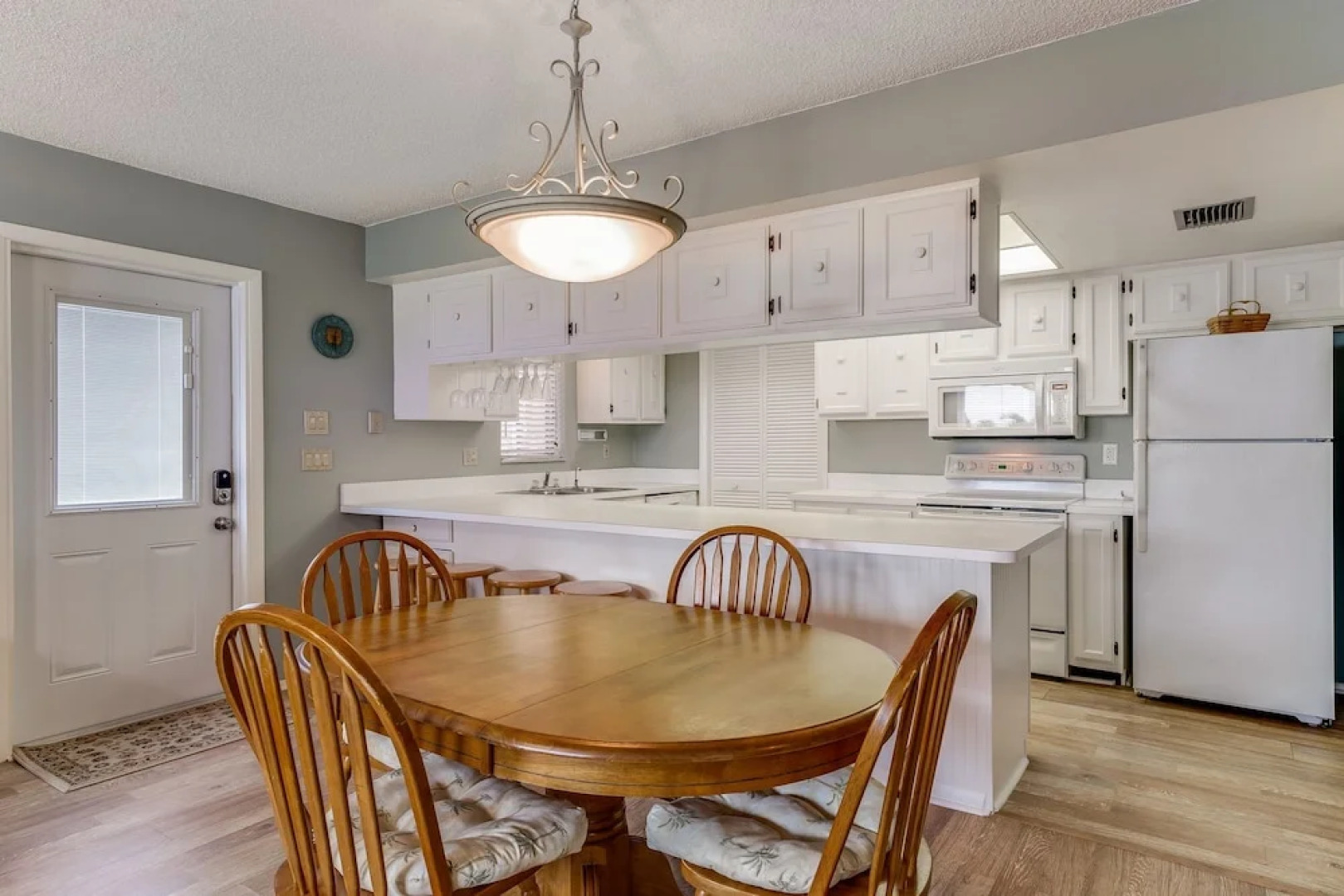 Sea Horse Upper Level