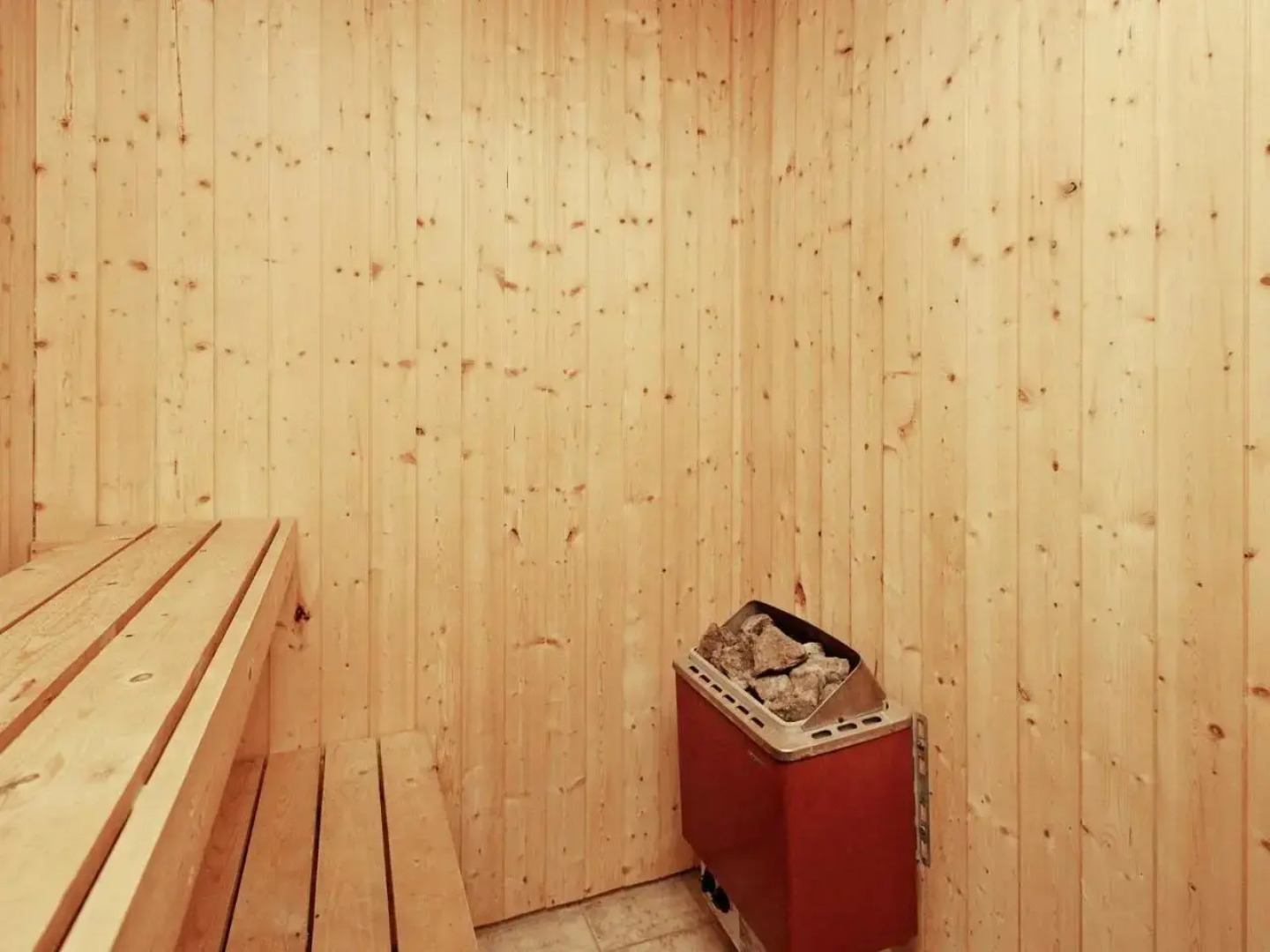 Three-Bedroom Holiday home in Millinge 1