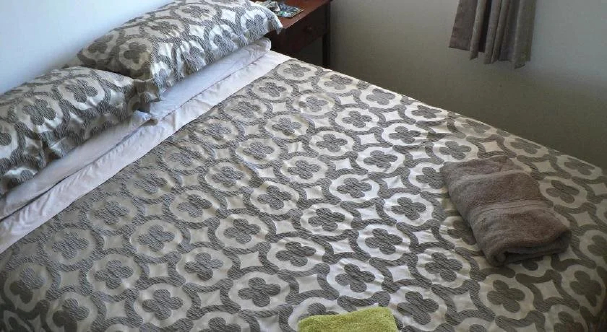 Lake Maraetai Lodge - Hostel