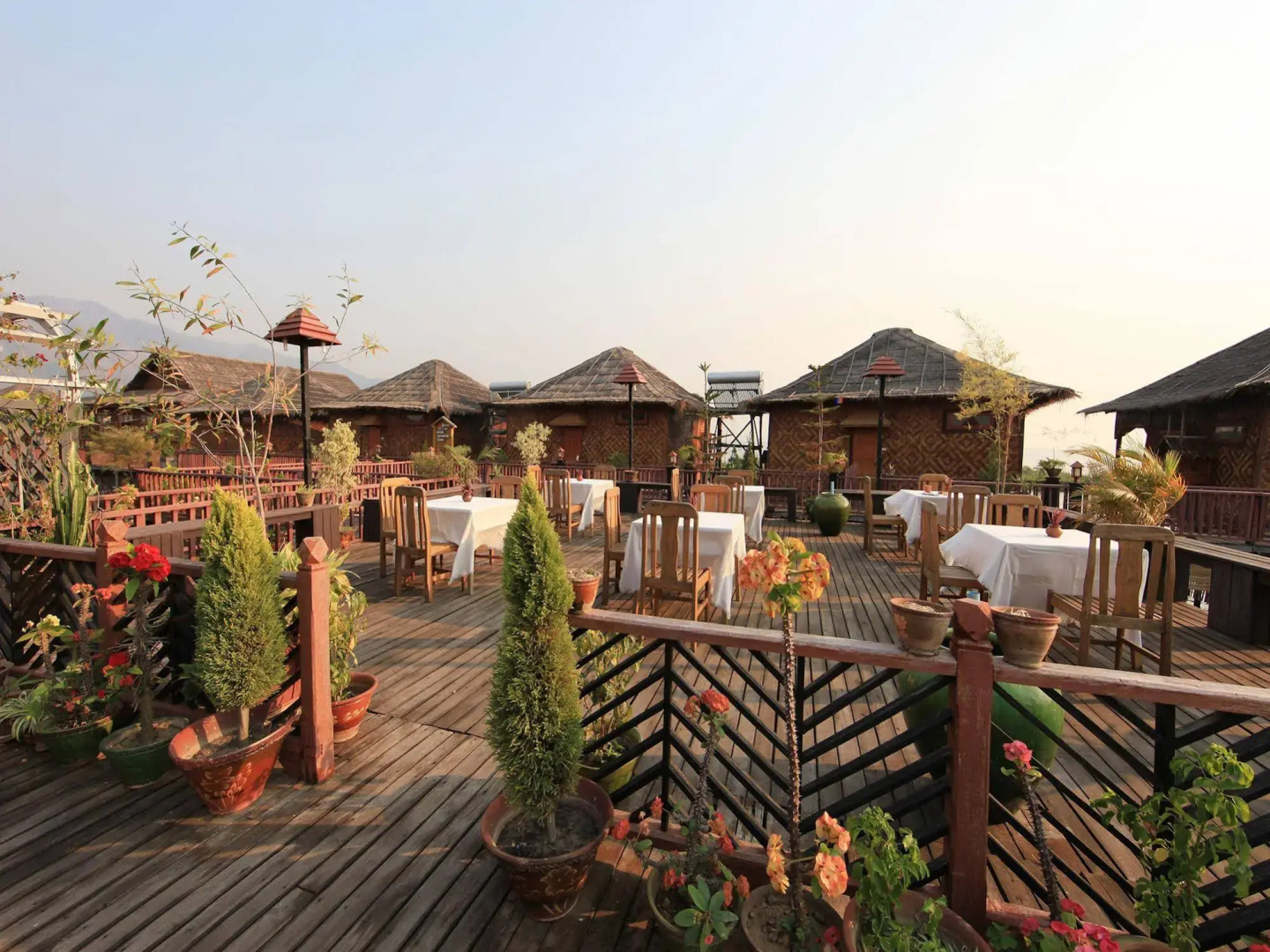 KMA Inle Hotel