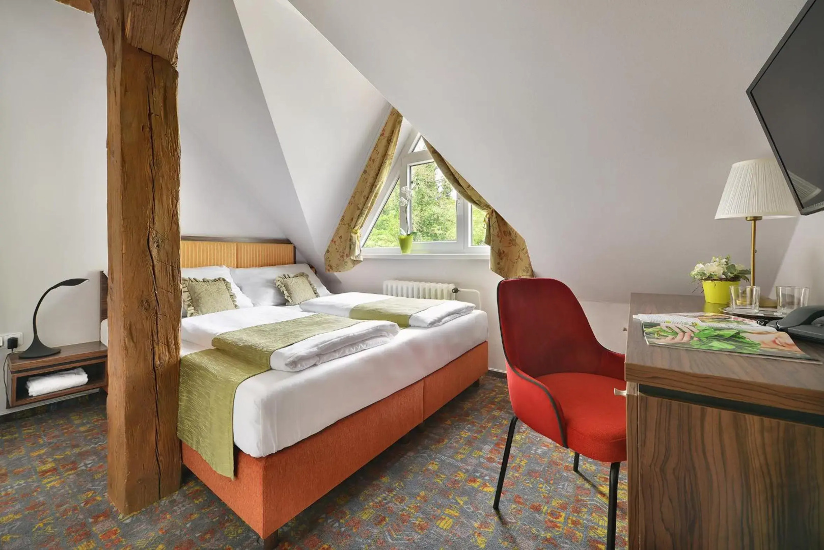 Maximilian Lifestyle Resort