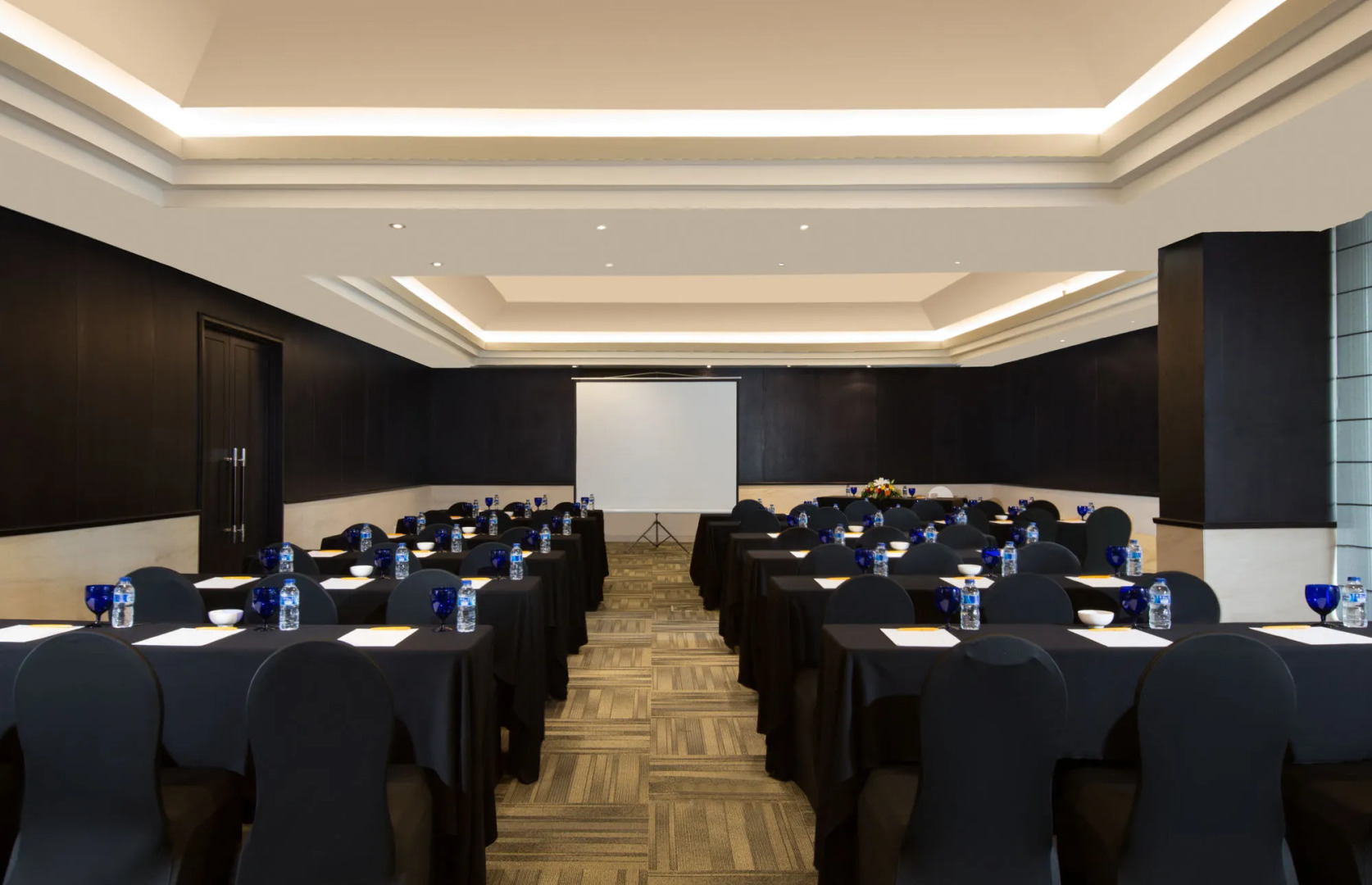 Delonix Hotel Karawang