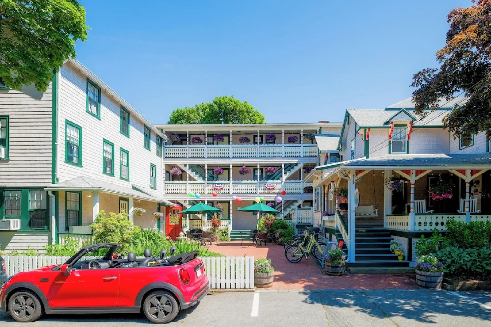 Pequot Hotel