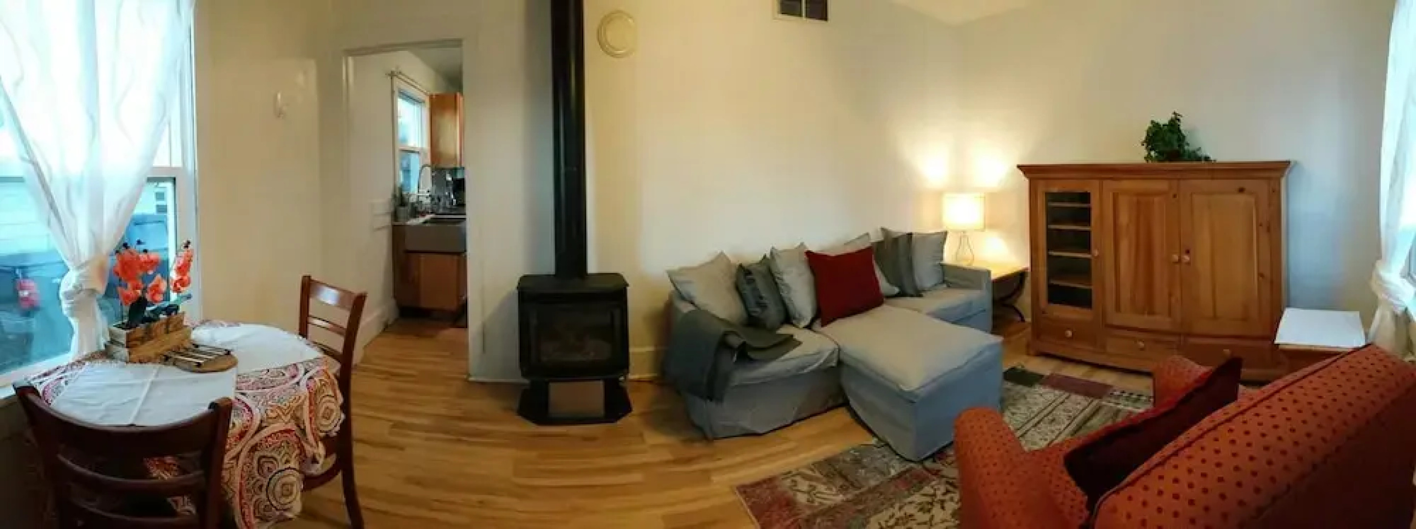 Cute Smarthouse Granite Close to Lake 3