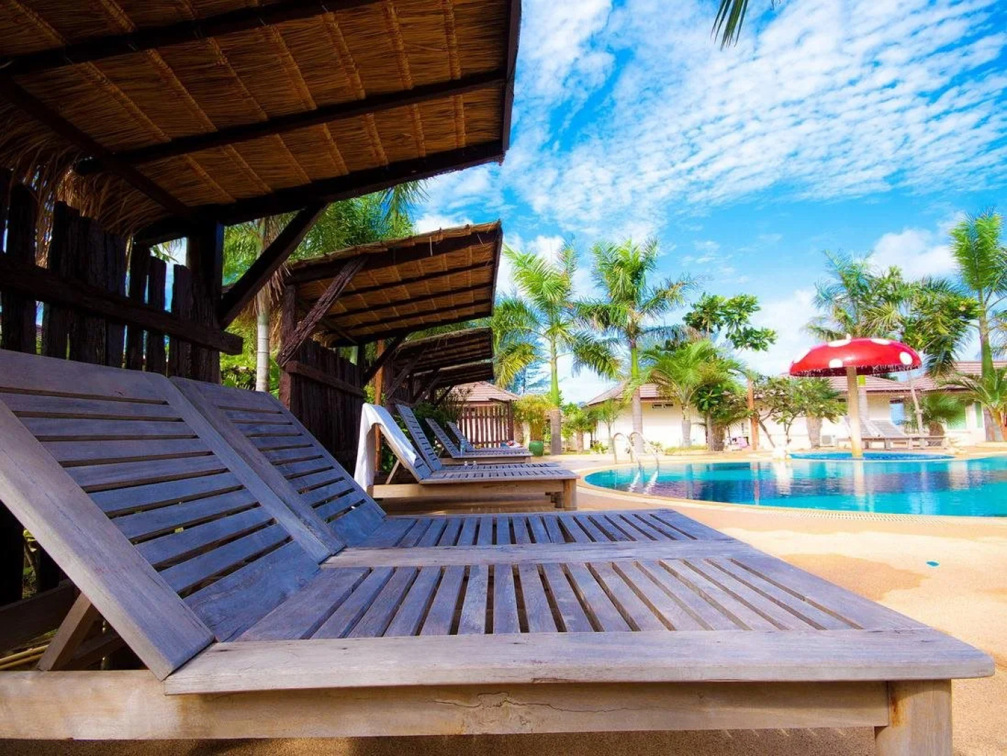 Rattana Pura Beach Resort