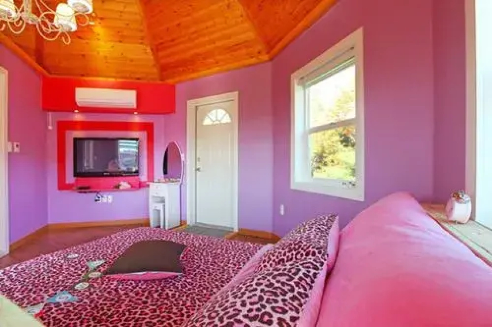 Squirrel And Akorn Pension