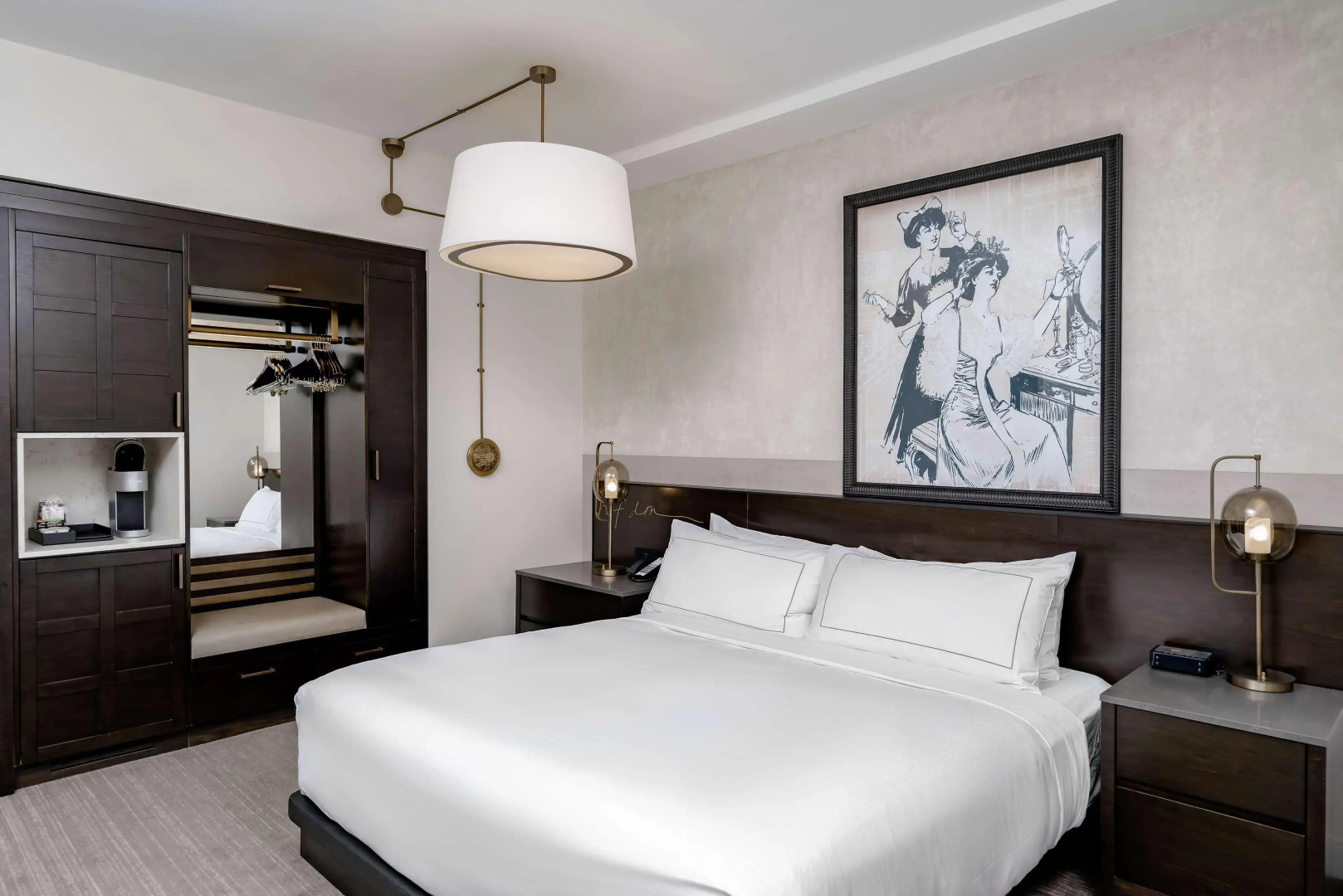 Hotel Fort Des Moines, Curio Collection by Hilton