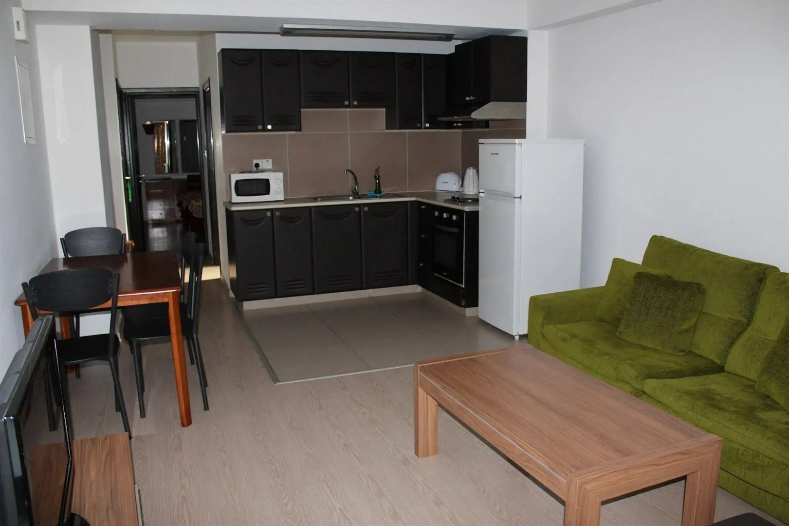 Eleonora Hotel Apartments