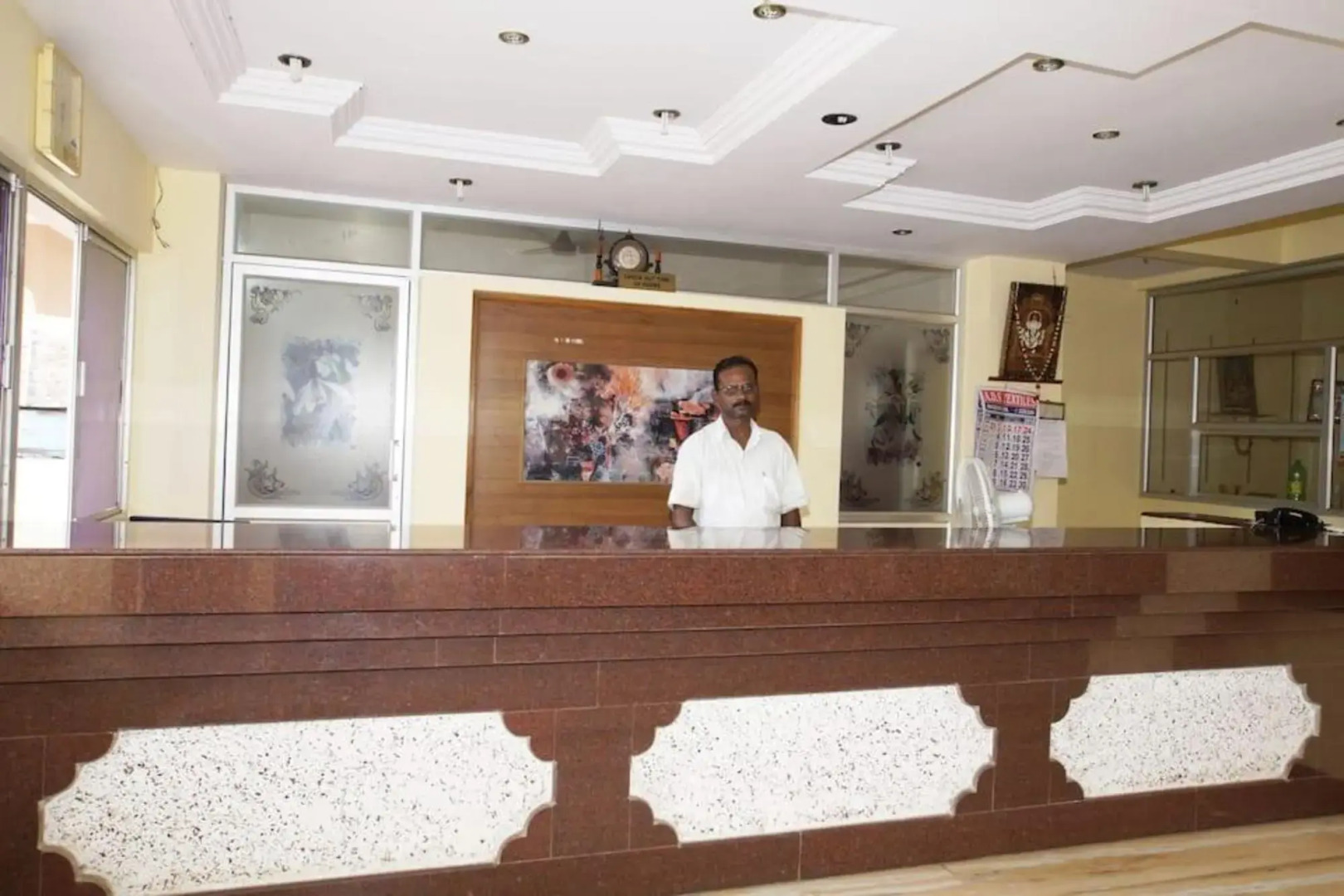 Hotel Shivas Residency