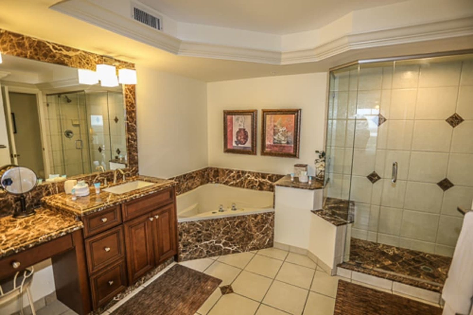 Lovers Key Resort 908