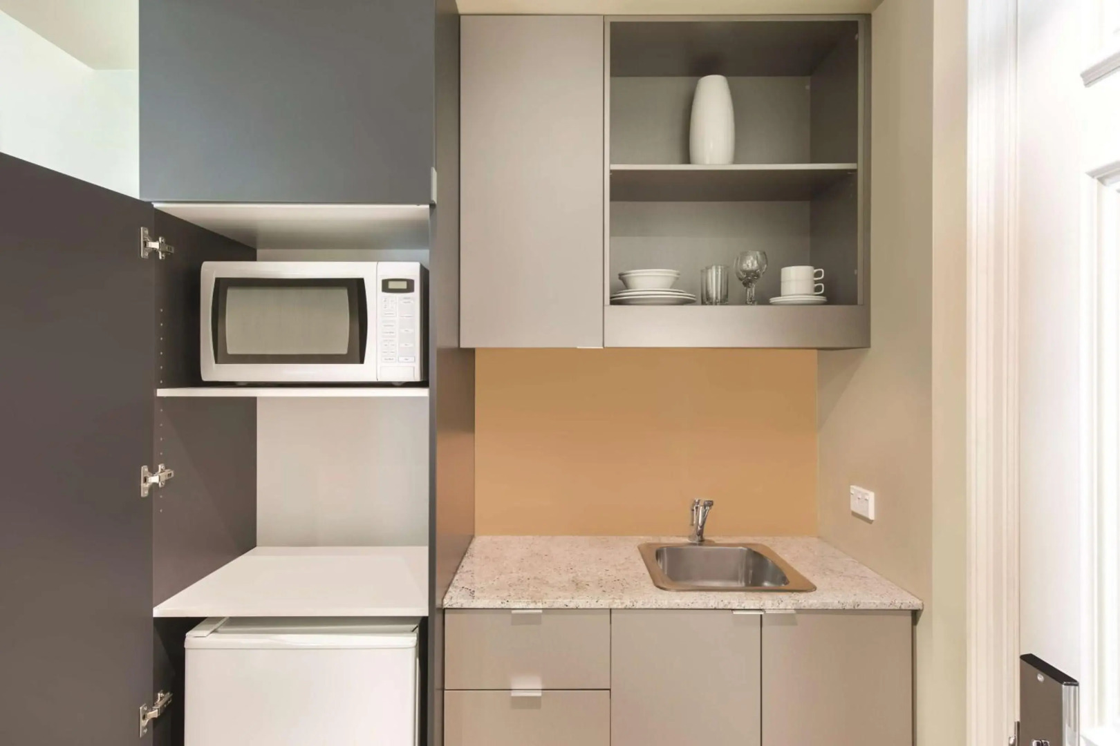 Adina Apartment Hotel Adelaide Treasury