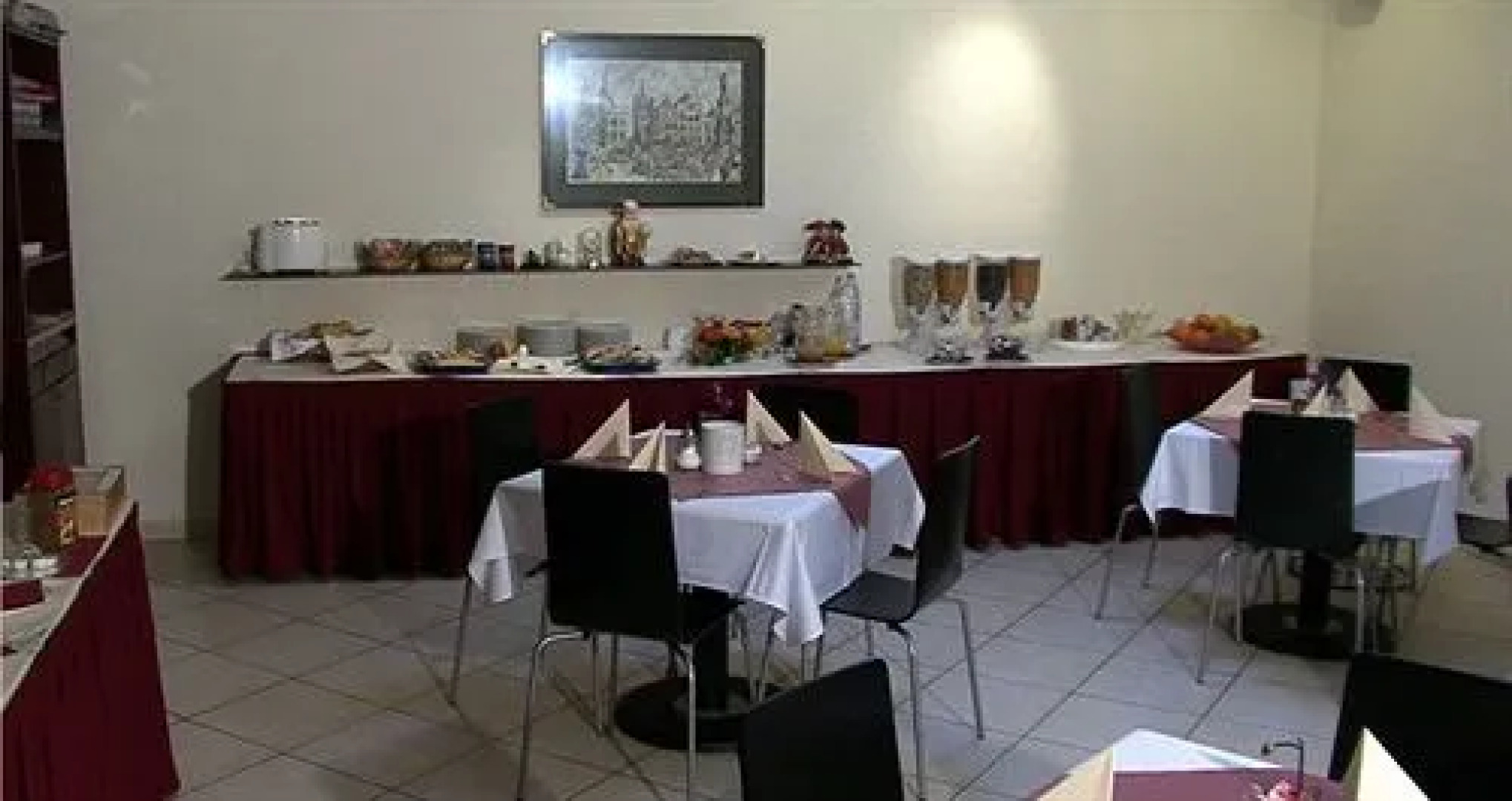 Hotel Elite an der Universität