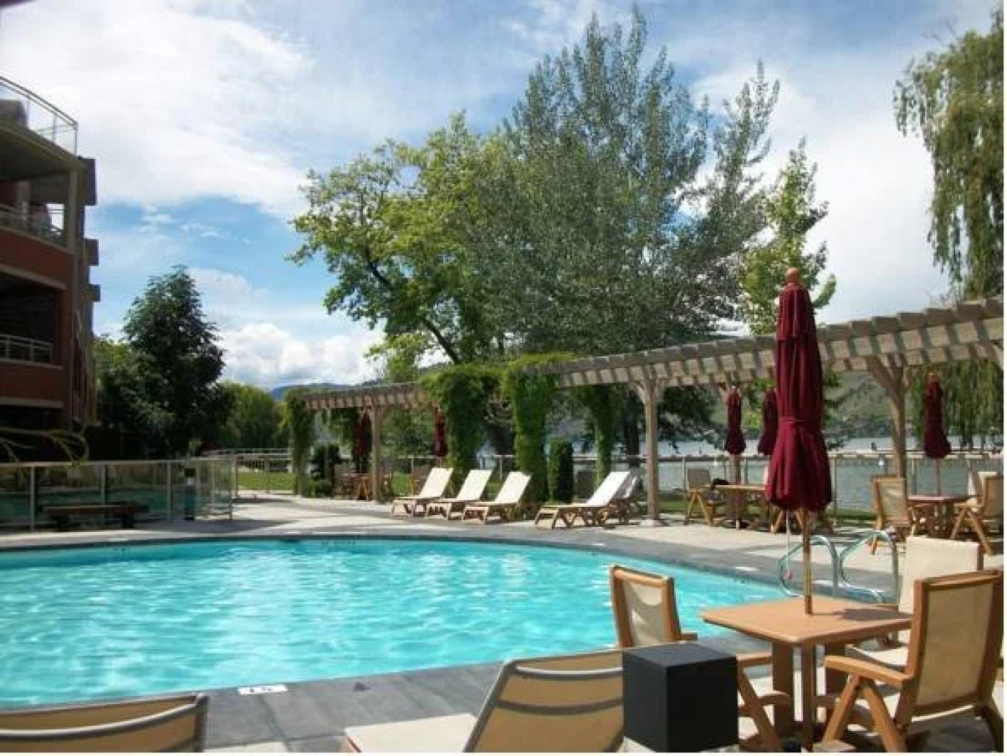 Okanagan Valley Rentals at Strand Lakeside Resort