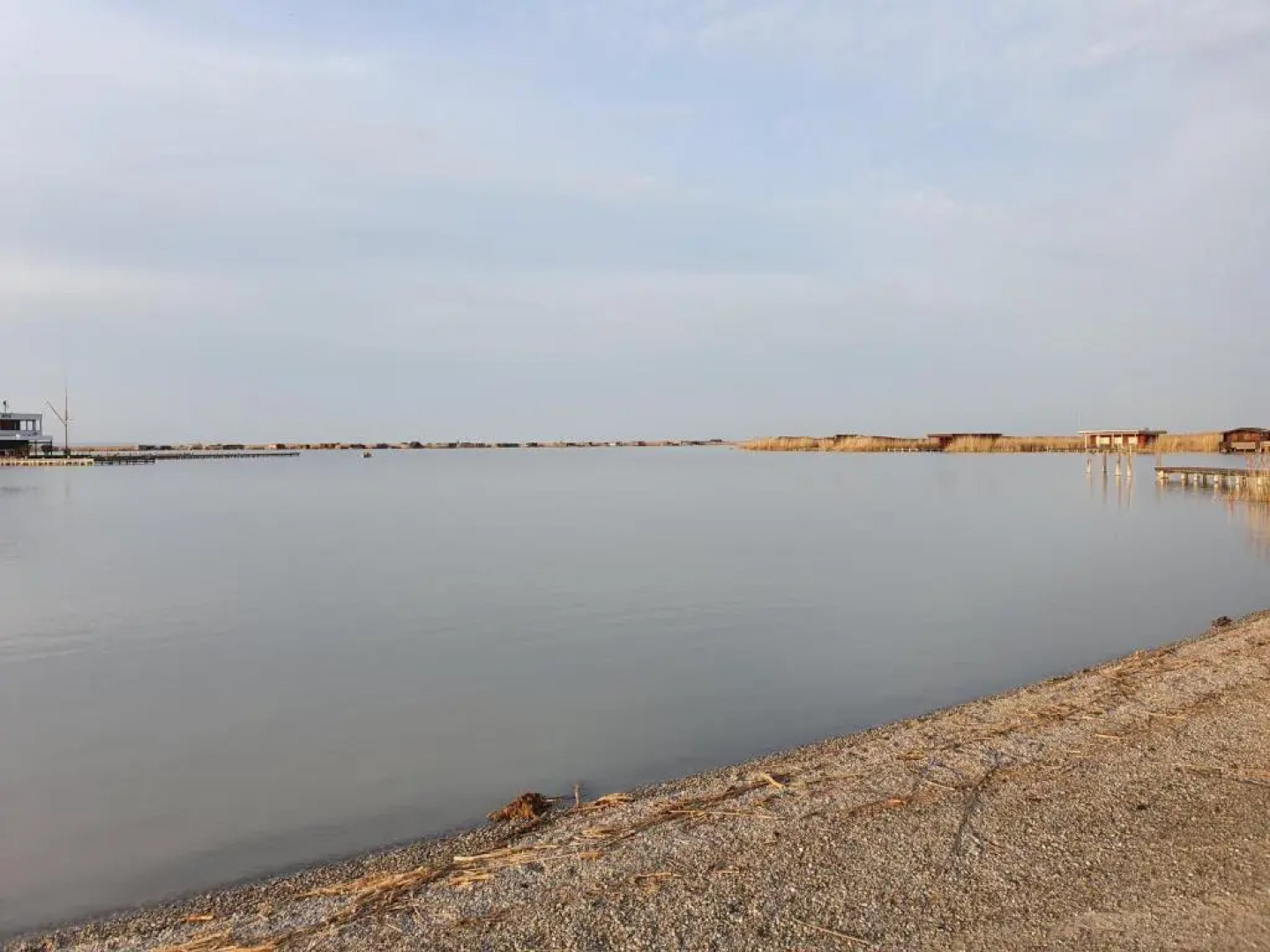 Mountains And Lakes - Romantika 5 Beach Bungalow