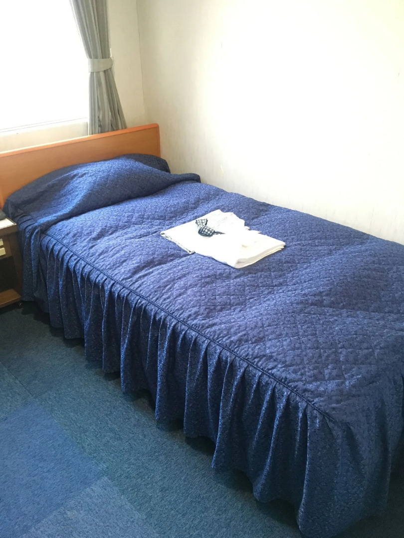 Отель Tokyo Business