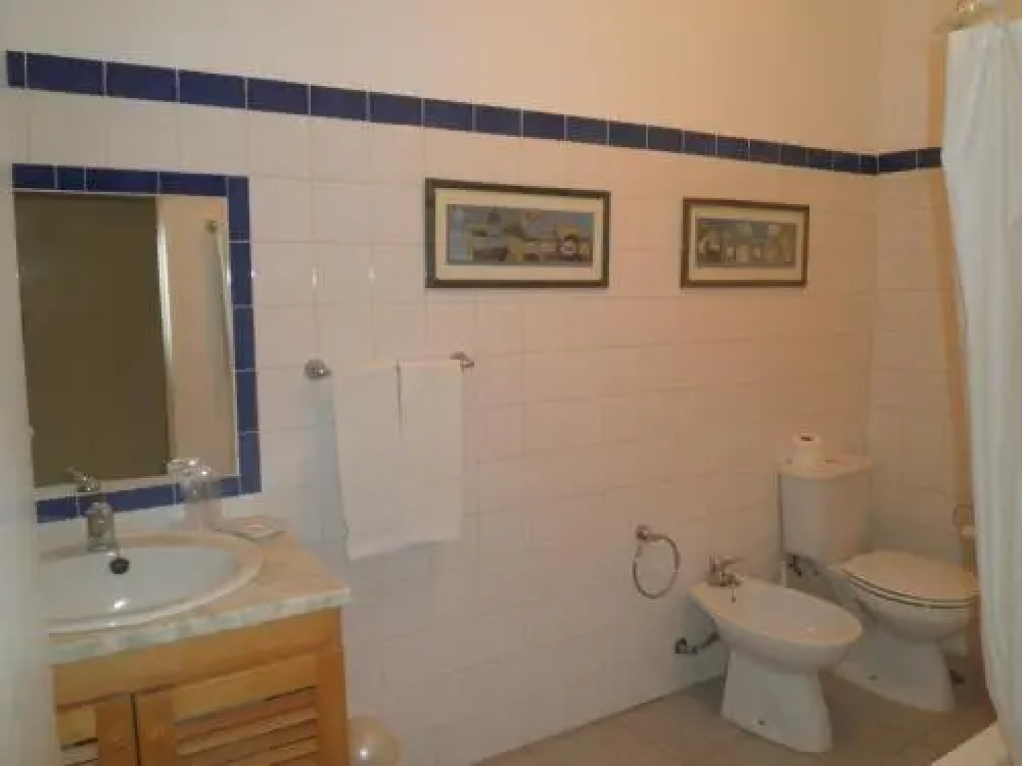 Casa da Vila de Cabeção