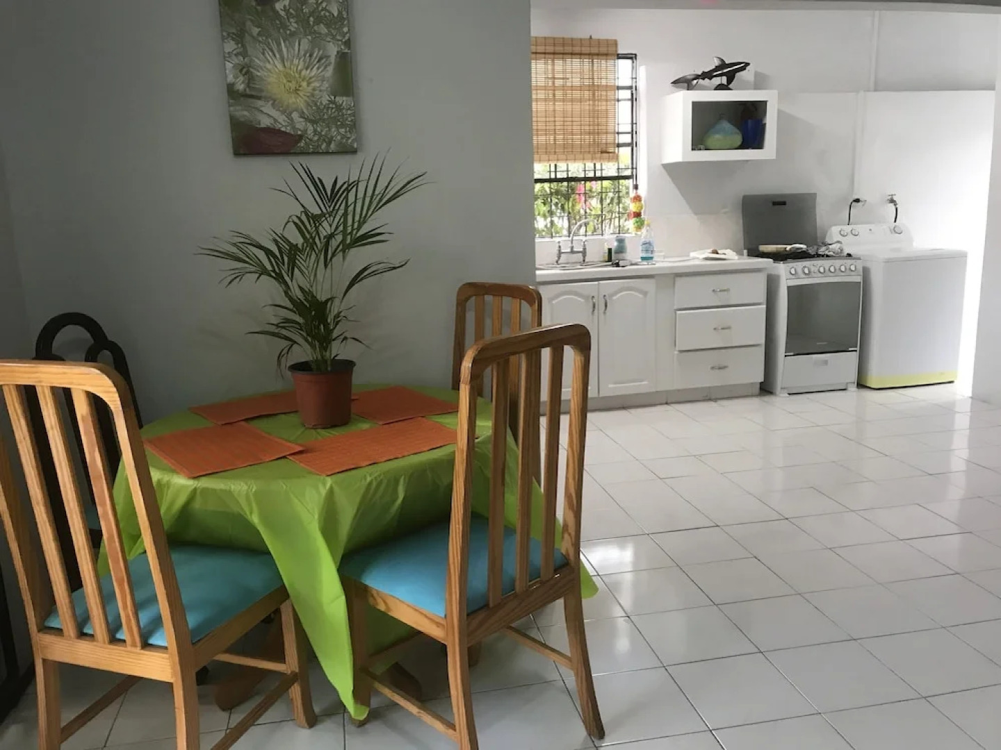 Maxwell Beach Apartment