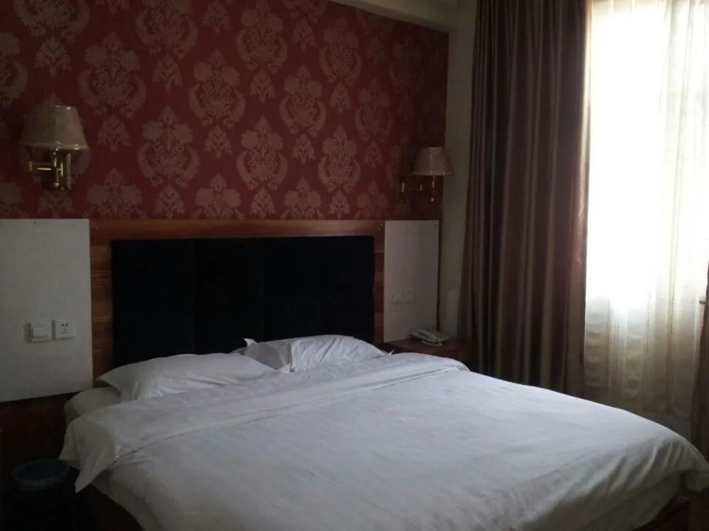 Xinxiang 988 Hotel (No. 2 Middle School and Second Hospital Branch)