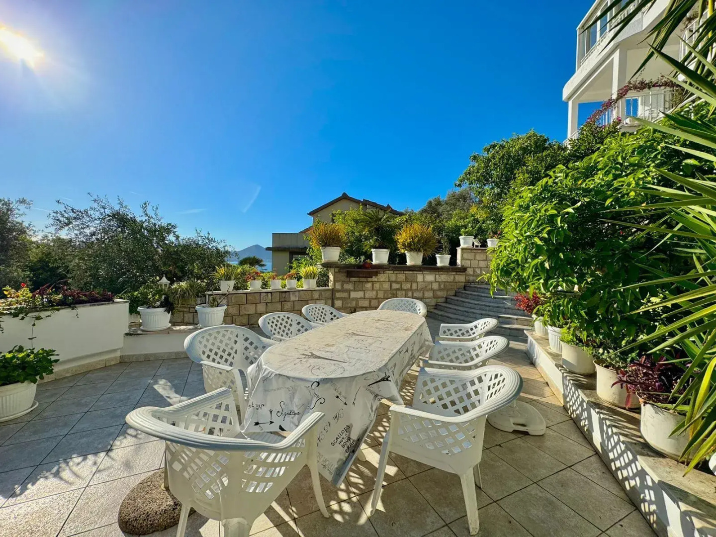 Sun Rose apartments Sveti Stefan