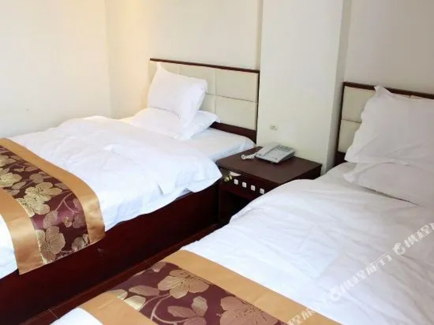 Yingde Fanglin Hotel