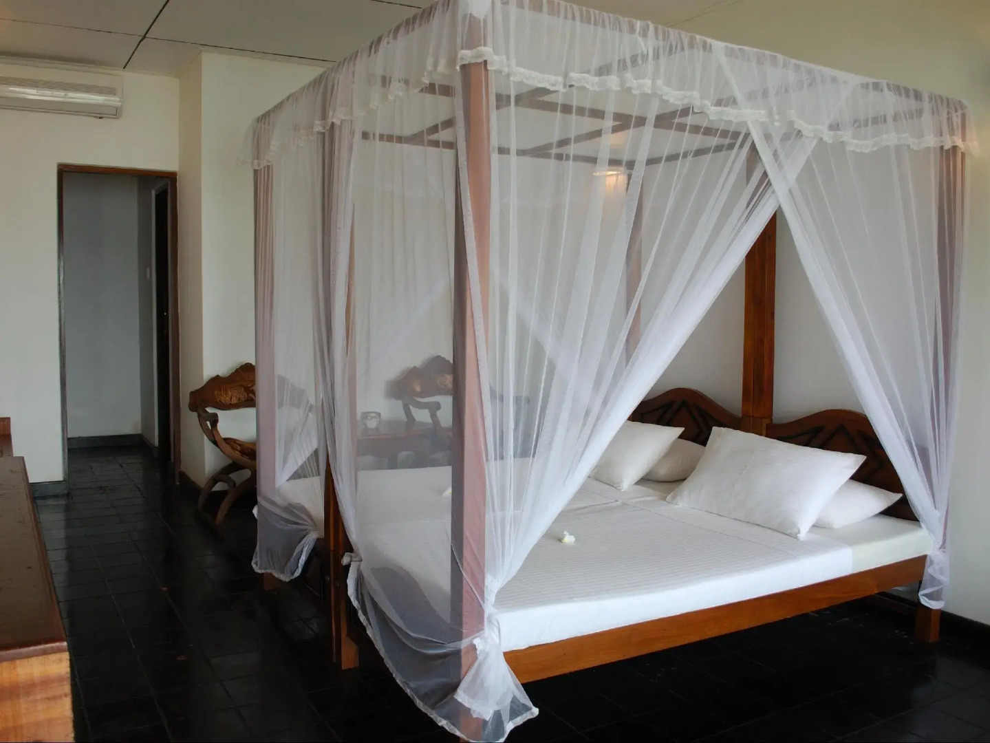 Kalla Bongo Lake Resort