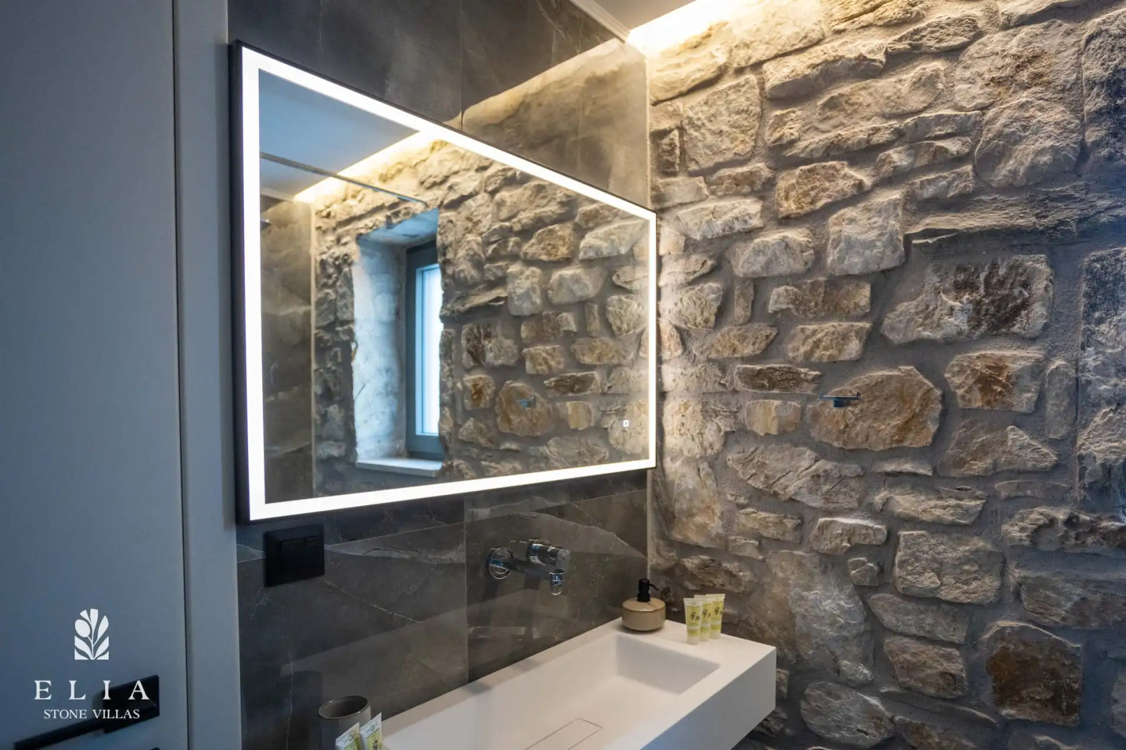 Elia Stone Villas