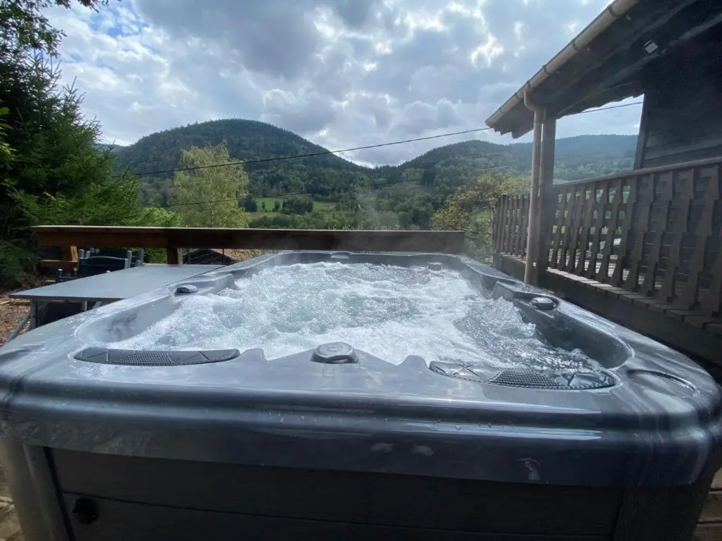 Chalet du Faubourg & Jacuzzi privatif
