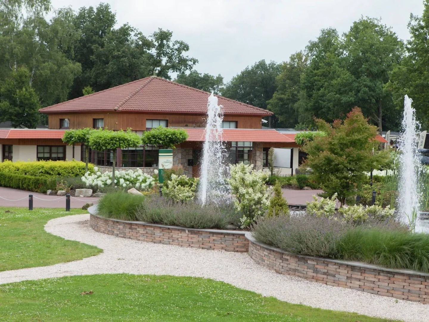Wooden Chalet 30 km From Maastricht