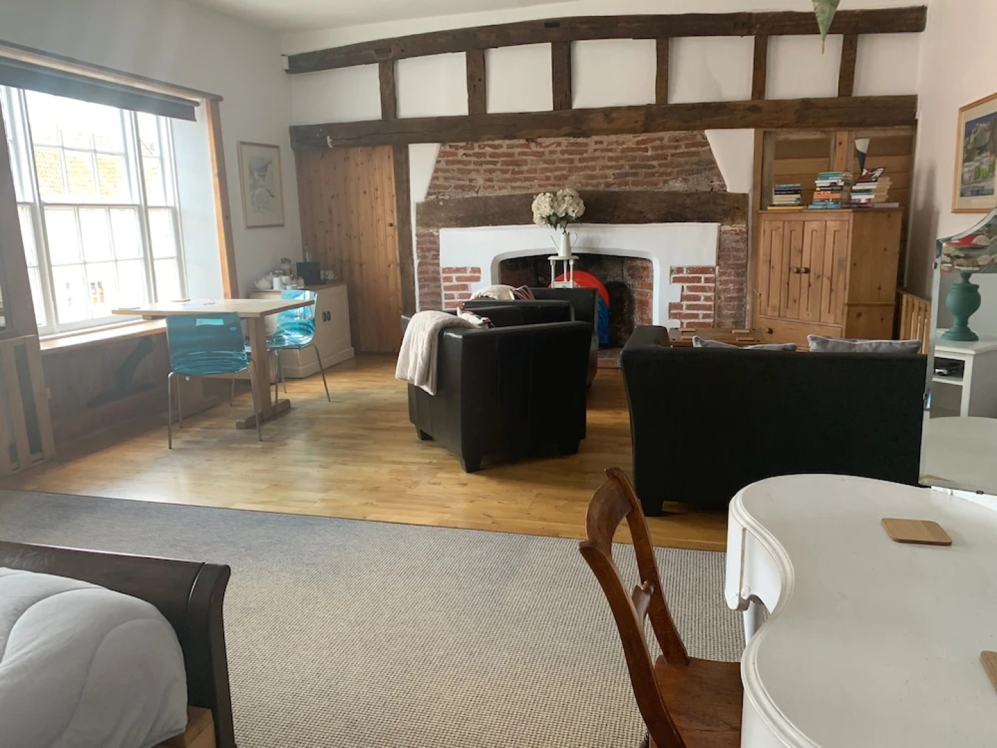 Rooms at no Three, Chameleon House