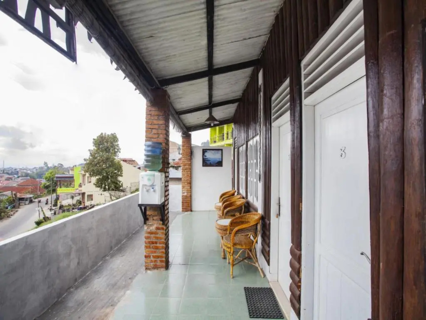 OYO Flagship 2799 Berastagi Backpacker Rooms