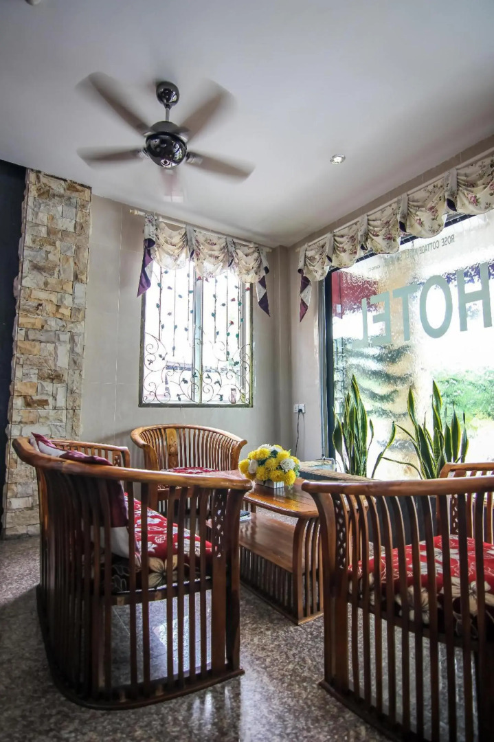 Rose Cottage Hotel Bandar Seri Alam