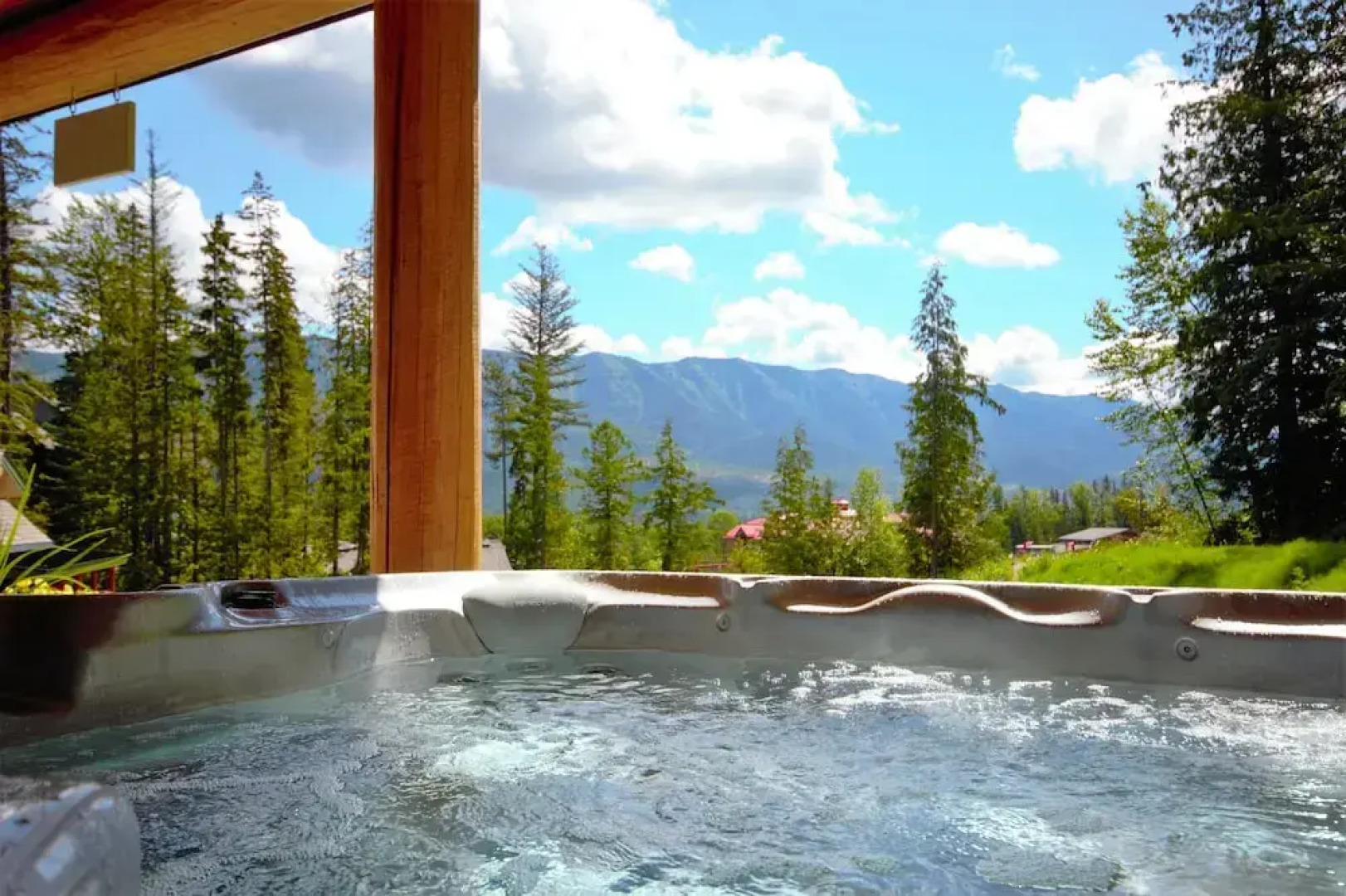 Snow Creek Cabins by Fernie Lodging Co.