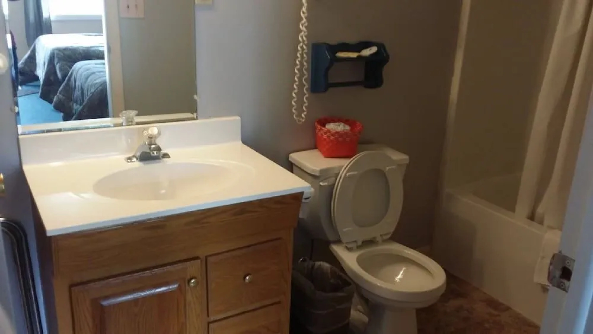 River Country Motor Lodge