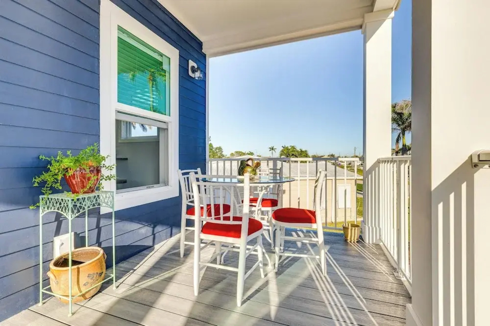 1 Mi to Beach Access: Home w/ Porch in Fort Myers!