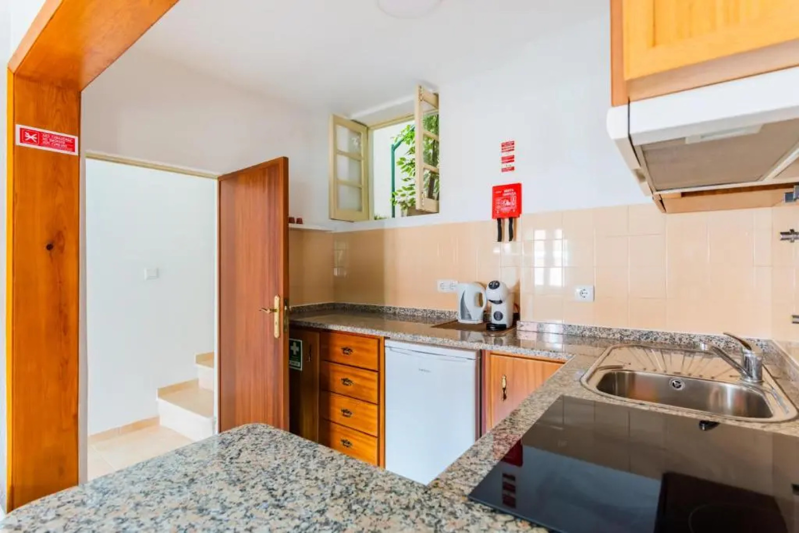 Mirasol - Casa com pátio no centro de Anadia