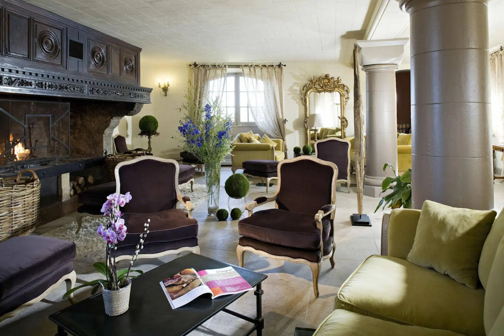 Chateau De Rochegude