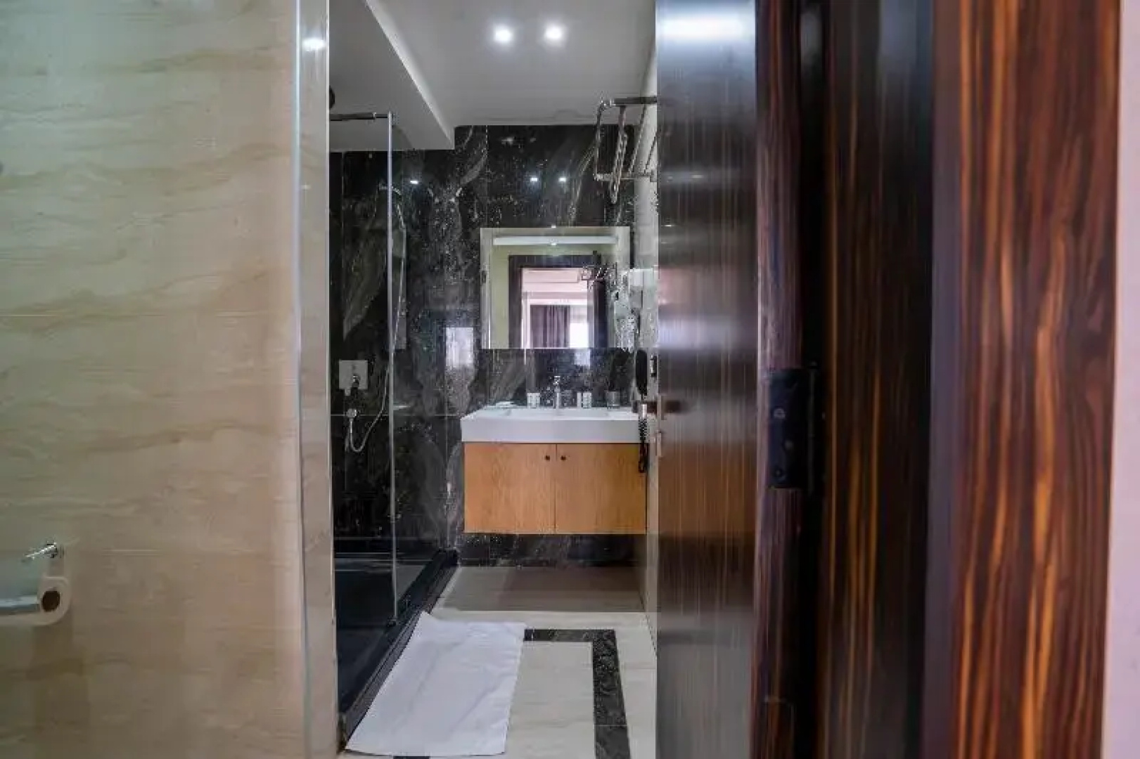 Razane Hôtel