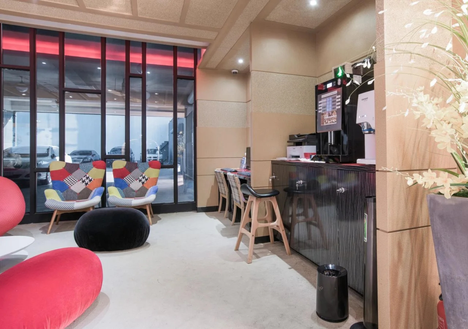 Airport Hotel