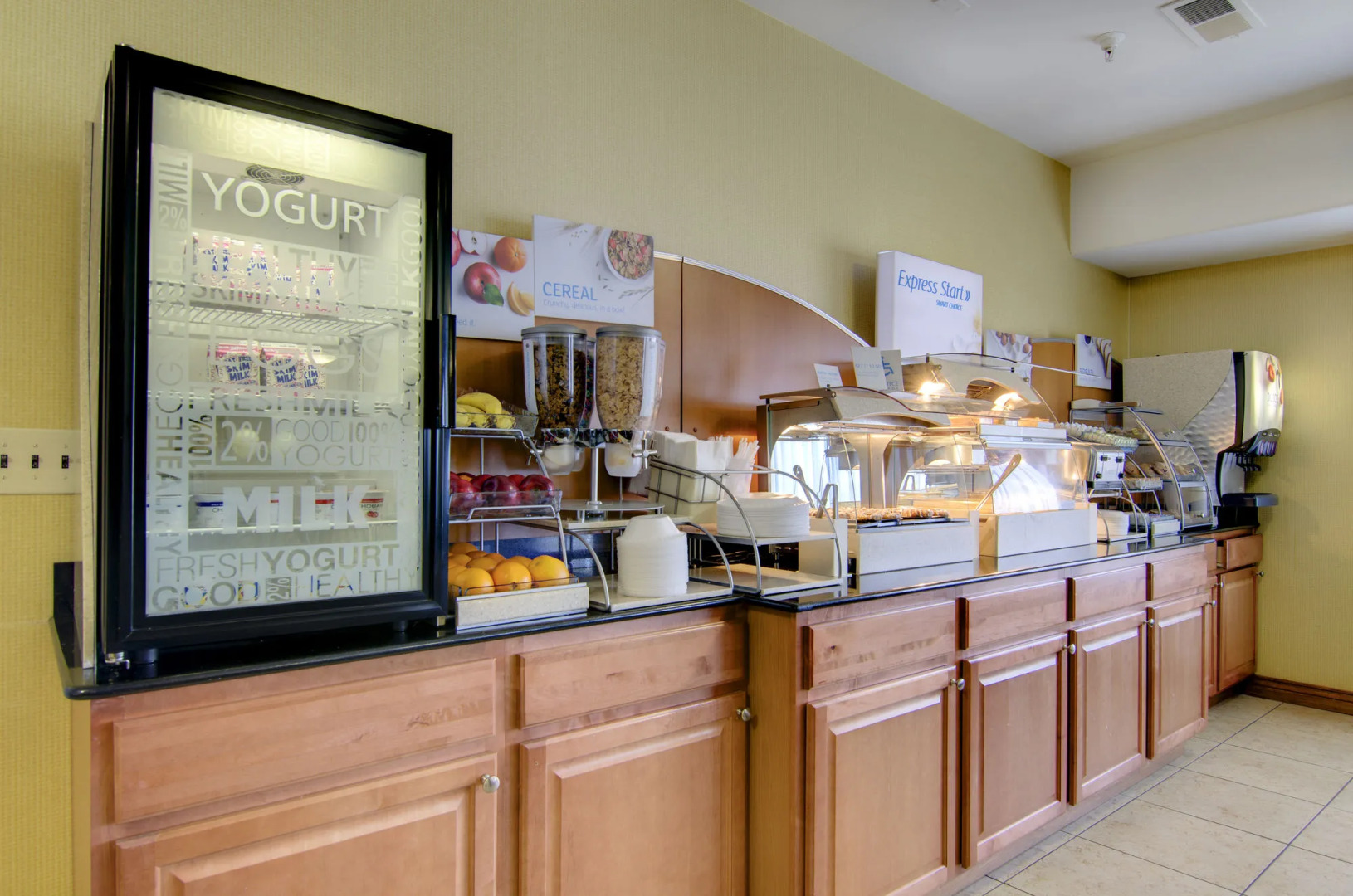 Holiday Inn Express Hotel & Stes Kansas City Sports Complex by IHG