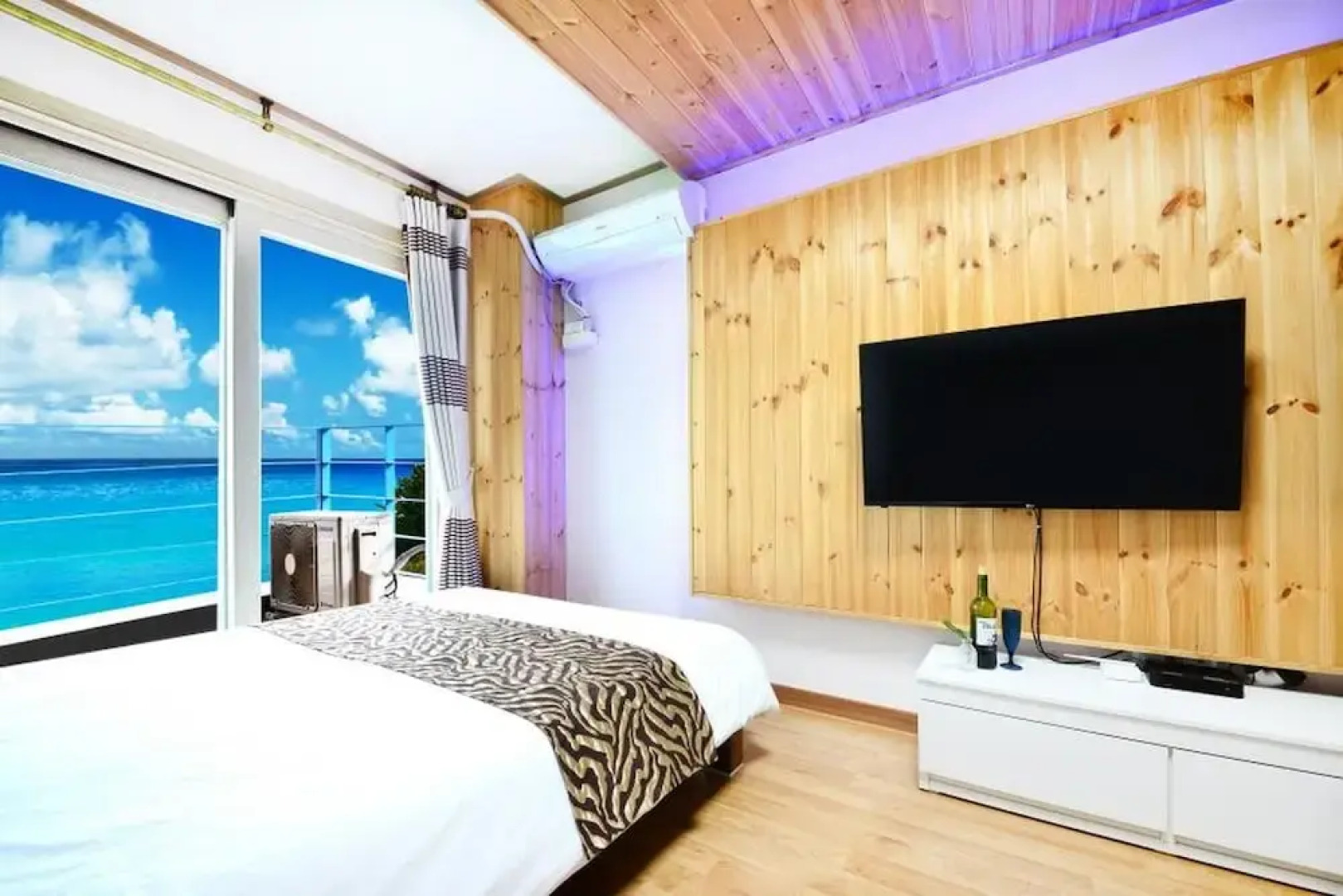 Donghae Red Roof Pension