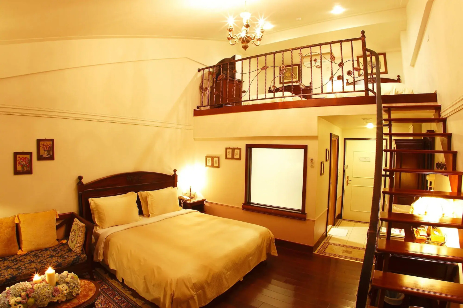 Shangrila Boutique Hotel