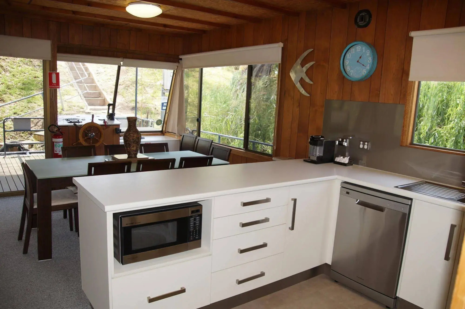 Boats And Bedzzz & Renmark River Villas