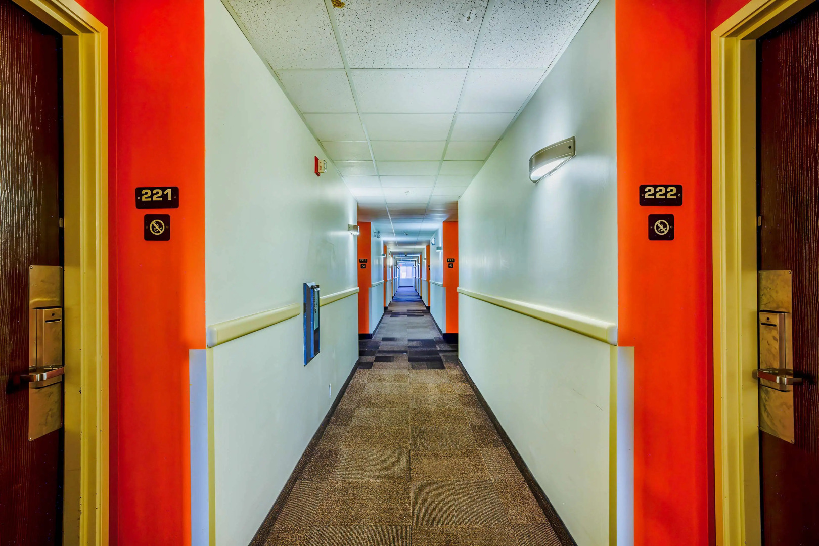 Motel 6 Burlington, ON - Toronto West - Oakville